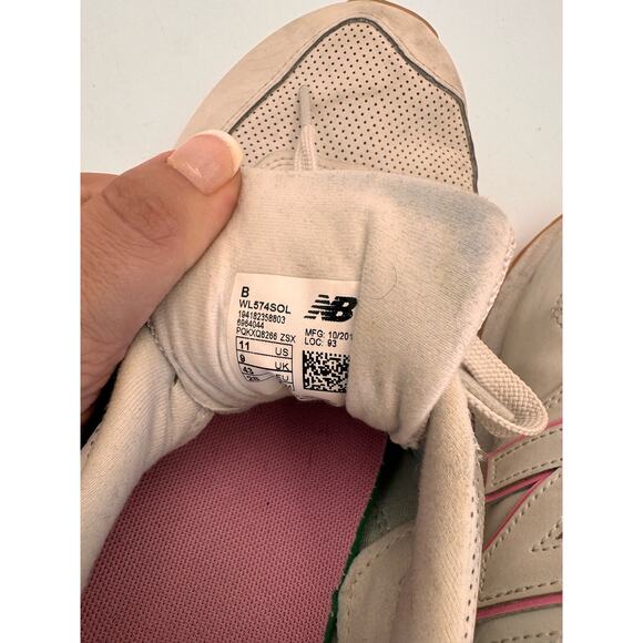 NEW BALANCE WOMEN'S 574 WL574SOL - Picture 3 of 5